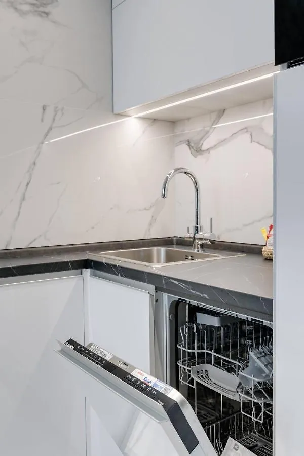 קייב Luxurious Apartment With Panoramic View In The Historic Center