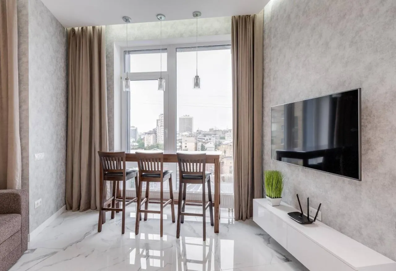 קייב Luxurious Apartment With Panoramic View In The Historic Center