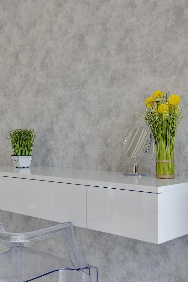 קייב Luxurious Apartment With Panoramic View In The Historic Center אוקראינה